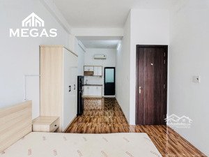 cho thuê căn hộ dịch vụ cao cấp studio ban công lớn nằm ngay khu đô thị vạn phúc