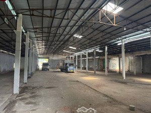 mặt bằng xưởng 1400m2 có pccc giá rẻ