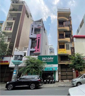 cần bán nhà mặt tiền võ văn tần - quận 3 - dt 90m2 - cấp 4 tiện xây mới - giá 45 tỷ