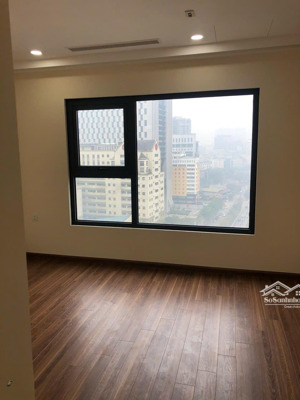 hot. cho thuê căn 3 ngủ 2wc cơ bản 97m2 tại bonaza 23 duy tân giá 16 triệu. l/h: 0917.:748,;822