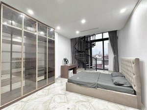 chính chủ cho thuê căn 2 ngủ 100m2 oto đỗ cửa