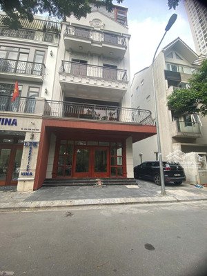 cho thuê liền kề dự án thống nhất complex 82 nguyễn tuân. diện tích 80m2, 5 tầng. giá 35 triệu (th)