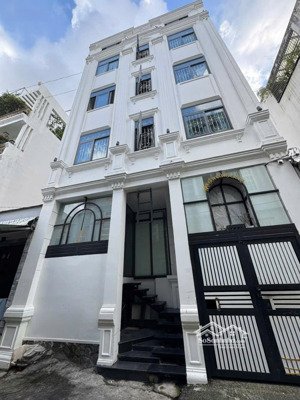 bán tòa nhà căn hộ dịch vụ phan đình phùng (9mx20m) 4 lầu thu nhập cao giá chỉ 25.8 tỷ