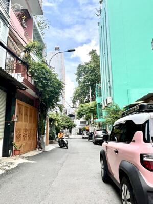 Bán nhà hẻm xe hơi gần Đào Duy Anh, Vip P9 Phú Nhuận, 4 Tầng, ngang 4m, 78m2, nhỉnh 12 Tỷ