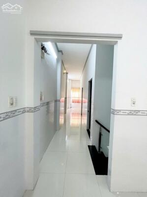 Cho thuê nhà hẻm 391 đường 30/4, gần đài truyền hình