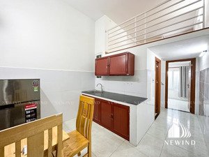 cho thuê phòng 1pn + gác ở được 3-4 bạn ngay tân quy q7