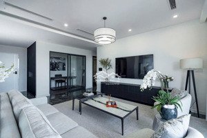 cần cho thuê gấp căn hộ 3pn đầy đủ đồ view hồ tại dự án d'' le roi soleil xuân diệu lh 