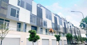 cần bán shophouse waterfront city hải phòng, full nội thất, 114 m2, 5 tầng, cho thuê gần 60tr/tháng