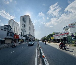 bán nhà kho 64,5m2 đường lý chiêu hoàng, quận 6, hẻm 8m, đang có dòng tiền, giá chỉ 5 tỷ x xíu