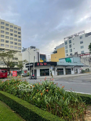 bán nhanh góc 2mt đường lê văn quý, phố hàn quốc, đường lớn.