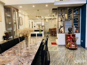 chdv nguyễn khoái q4- 5 lầu - 82m2 - 50tr/th - giá 12 tỷ