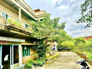 góc 2 mặt tiền ngang 20m - sử dụng hơn 2.000m2 số 189 luỹ bán bích, quận tân phú!