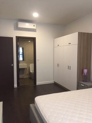 cho thuê căn hộ 2pn 2wc 76mư đầy đủ nội thất the tresor quận 4