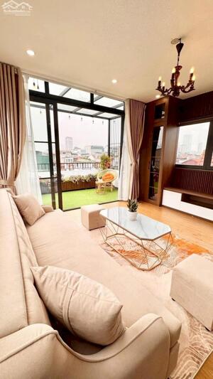 Nhà Đẹp Dòng Tiền, Đường Láng, Đống Đa 75m, 7 tầng, mt 4.6m, giá 18.5 tỷ.