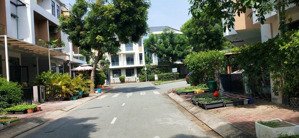 giá tốt - bán mặt tiền shophouse river park liên phường 90m2 giá 9.5 tỷ