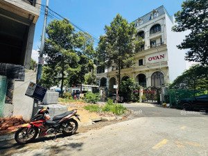 bán lô góc 2mt huy hoàng thạnh mỹ lợi - 8x20m - xây 6 tầng - đối diện công viên - gần tthc thủ đức