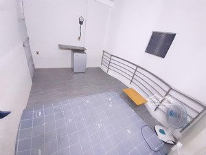 phòng trọ đầy đủ tiện nghi gần chợ phạm văn bạch & sân bay