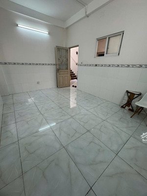 cho thuê nhà trọ tại 559 quốc lộ 50, 3,3 triệu, 25m2, giá siêu hời, chính chủ