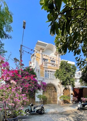 villa hoa giấy, 1 hầm 3 tầng sân thượng, hồ bơi, khu bên sông hiệp bình chánh, gigamall