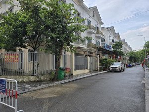 bán biệt thự đông trù mặt tiền 12m cực hiếm giá tốt nhất khu vực gần ngay cầu tứ liên và vin cổ loa