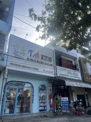 lô đôi duy nhất trên trục đường lê văn hiến đà nẵng, thích hợp mở showroom, gara, kinh doanh