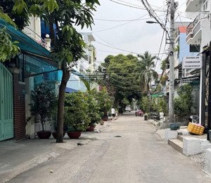 cho thuê nhà 1 trệt 3 lầu lê đức thọ,ngang 5m, giá 25tr/tháng