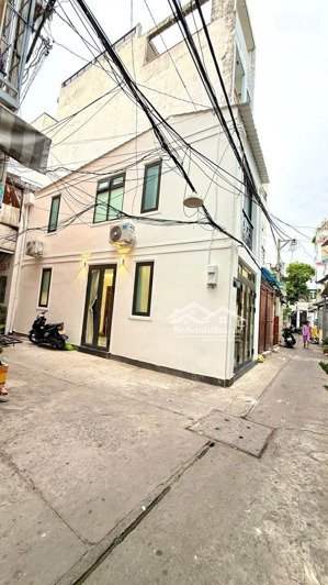 chính chủ cần bán nhà 2mt hxh trần văn đang, q3