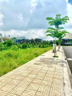 đất nền đẹp đầu tư ngay mt lâm quang ky q2 , nằm ngay trung tâm tp cực kỳ tiềm năng giá tt 2.8 tỷ