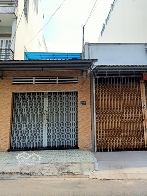 chủ cần bán nhà cấp4 khu biệt thự 496 dương quảng hàm. p6. gv. diện tích: 6x20m. giá chỉ 12.5t