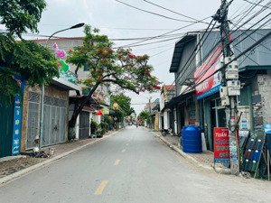 cần bán lô góc 97,4m2 trục chính kinh doanh tại nghĩa trụ - văn giang có sẵn nhà cho thuê