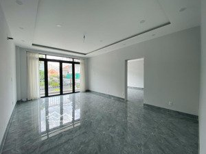 thuê sàn văn phòng 110m2, 23 triệu - quốc hương, thảo điền + kinh doanh văn phòng, ngành dịch vụ
