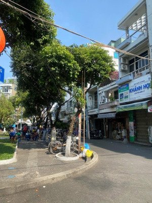 cho thuê nhà phố đường số 9, 22 triệu, 40m2, 4pn, 4wc, view đẹp