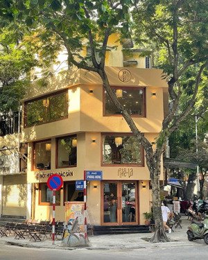 cho thuê nhà mặt phố nguyễn khuyến, vị trí đắc địa, lô góc, diện tích: 130m2x 5 tầng, mặt tiền: 16m