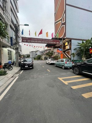 bán nhà 4 tầng tuyến 3 trại lẻ, lê chân, hải phòng. diện tích 90m2 ngang 4.5m cực đẹp