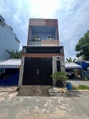nhà 1 trệt 2 lầu ngộp bank 4 tỷ