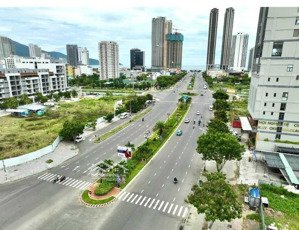 chính chủ cần cho thuê nhà mặt đường phạm văn đồng, cạnh lô góc giao ngã tư lê văn quý để k.doanh