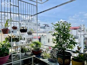 Chỉ hơn 3ty mua nhanh nhà 4 tầng khu bàn cờ nha Trang