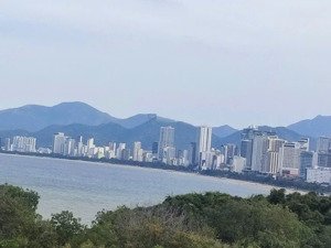 bán khách sạn mặt tiền đường biển trần phú, lộc thọ, nha trang