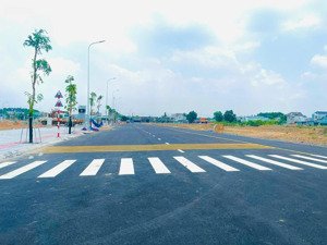 bán nhà riêng 1trệt 2 lầu 92.5m2 cách kcn vsip3 đúng 2km giá 2ty550 bao sổ