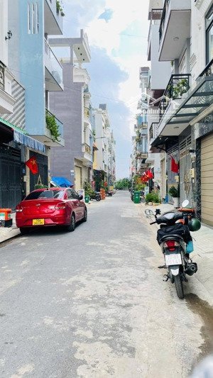 bán nhà mới 2 tầng, bình tân, hẻm xe hơi 12m, giáp quốc lộ 1a, gần liên khu 4 - 5, chợ bình thành