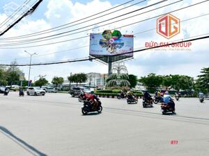 Bán đất góc 2 mặt tiền đường Phạm Văn Khoai, sát chợ Tân Hiệp giá rẻ