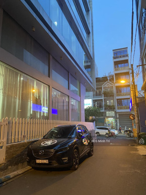 giá hiếm khu vực, ngay sát mặt tiền, khu sân bay, 67m2, 4 tầng, xe hơi tránh, cho thuê 30tr
