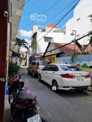 bán nhà nguyễn văn đậu, hxh 7 chỗ, 2 tầng, 3 phòng ngủ, ngay trung tâm