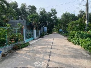 chủ ngộp sâu cần ra nhanh lô đất mặt tiền 10m gần đường dt 750, sổ sẵn