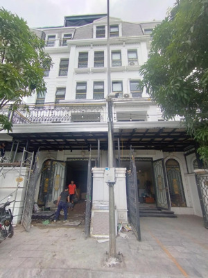 cho thuê nhà kđt đại kim mới, nguyễn xiển, hoàng mai, hn. dt 75m2, 6 tầng có thang máy. giá 35tr/th