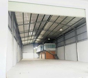 cho thuê kho, xưởng dt 200m, gần cầu niệm, kiến an, có văn phòng giá 8tr