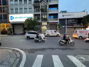 bán nhà tân bình vừa ở vừa hái ra tiền hẻm bạch đằng tân bình mở cửa hắt hơi cái là đến mặt tiền