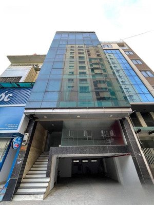 tòa nhà hiện đại mới tinh đống đa, hồ hoàng cầu, 150m2x9 tầng, mt 8m, hầm, thang máy, pccc 120tr/th