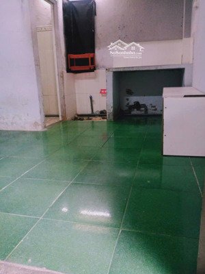 phòng trọ giá rẻ 16m2 có gác ngay trung tâm q9 tuyệt đối an ninh, gần chợ trường học, bệnh viện