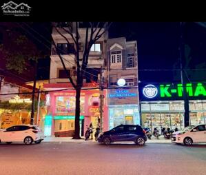 Bán nhà 6 tầng đường Nguyễn Thị Minh Khai, Nha Trang. Có thang máy. 209m2 ngang 7m. Đang cho thuê